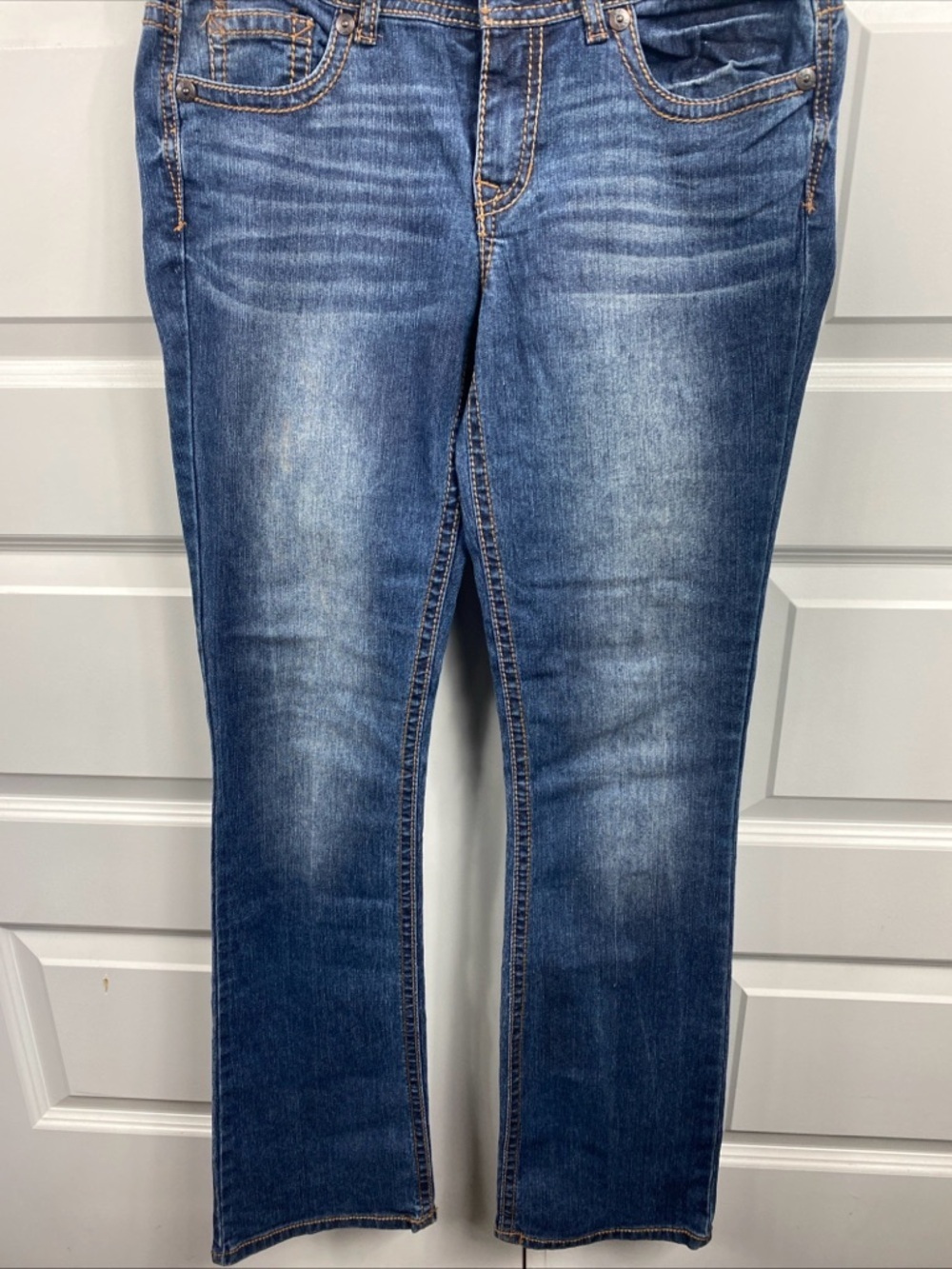 Y2K LEI L.E.I  Ashley Low Rise Slim Boot Jeans 5R Med Wash Embellished Pockets